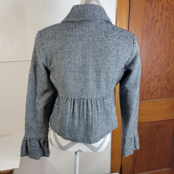 Womens Black Rivet Cropped Jacket Leopard print lining bell/fluted sleeve S Med - Picture 3 of 14